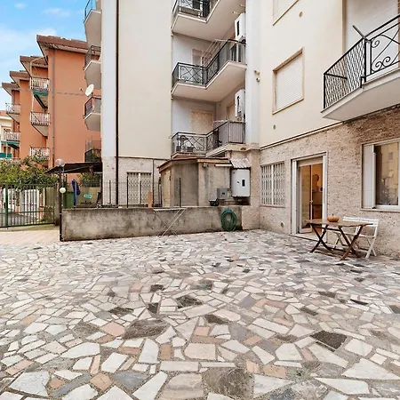 La Ballerina Di Apartamento *
