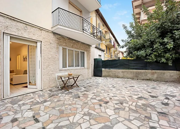 La Ballerina Di * Alassio